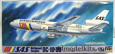 Hasegawa 1/200 McDonnell Douglas DC-10-30 SAS, LC017-700 plastic model kit